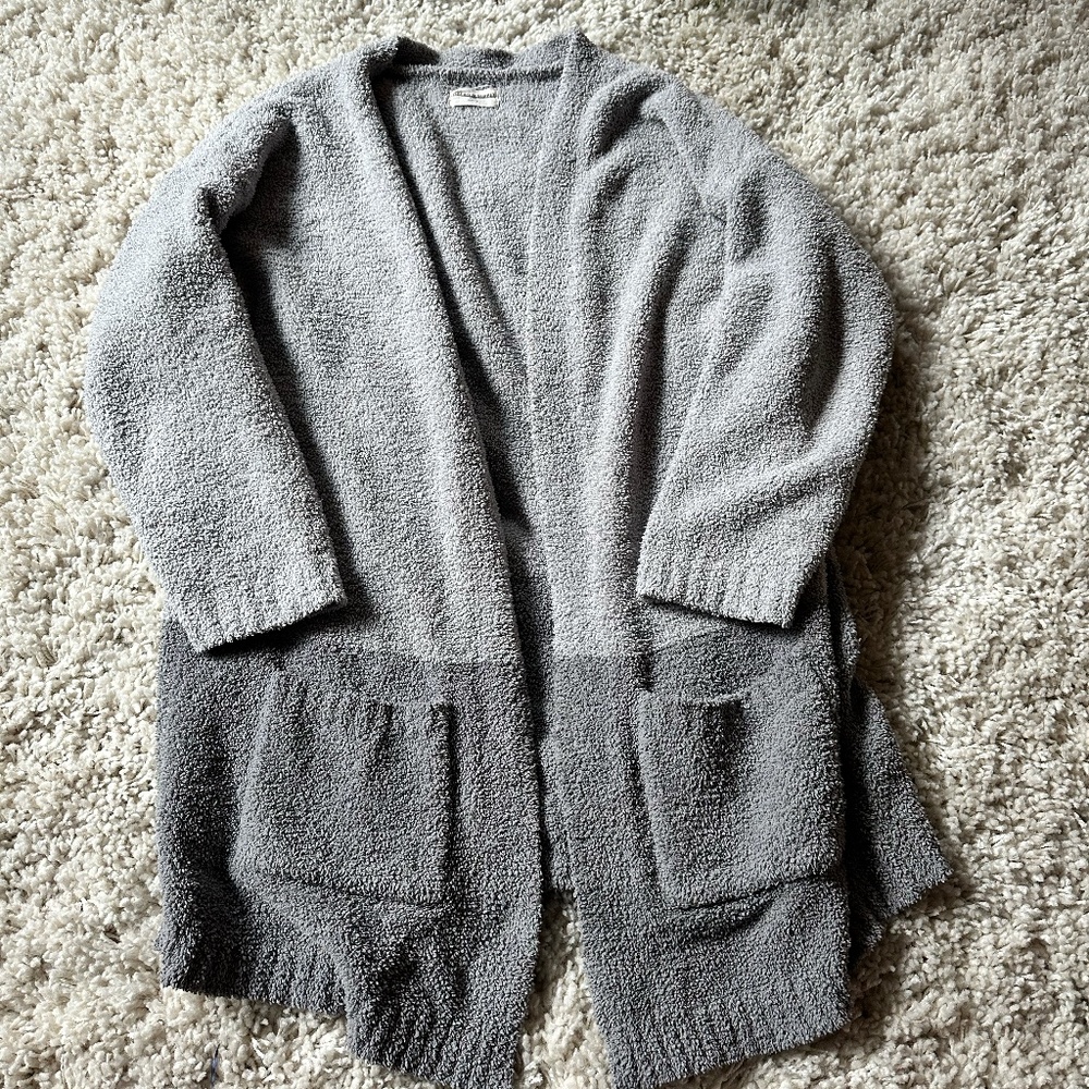 Thread and Supple super soft grey and black long pocketed cardigan sweat…